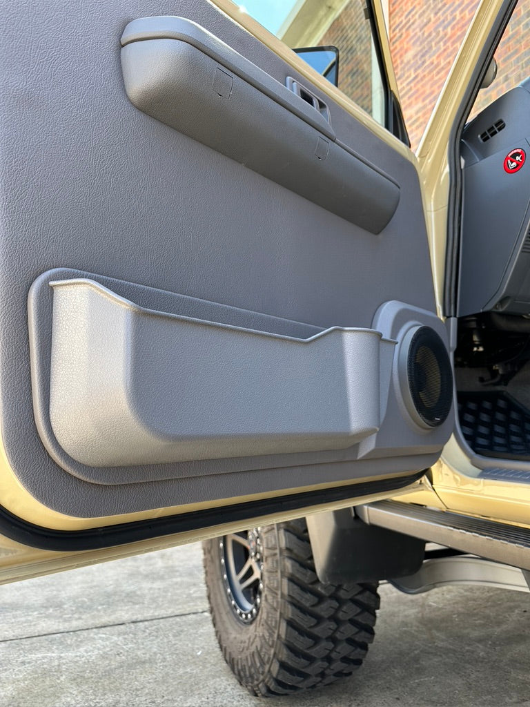 80 Series Front Speaker Door Pods