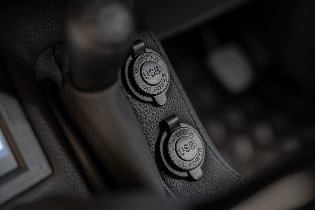 Premium Floor Console - Charging Sockets & Scan Gauge III