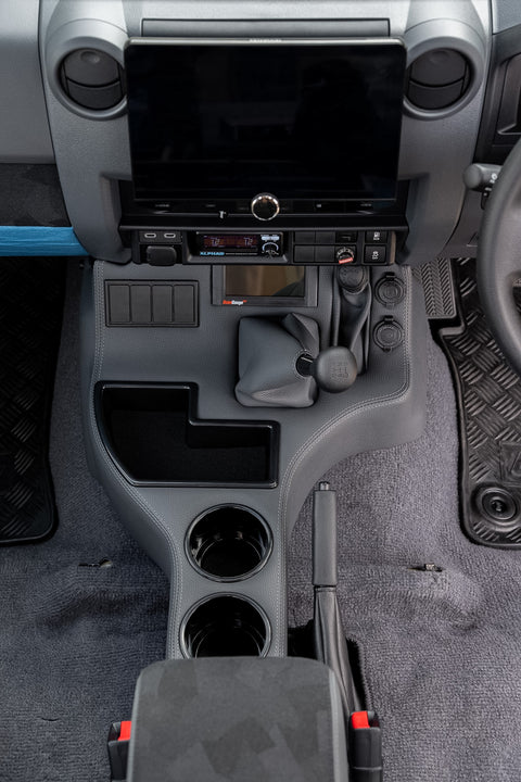 Premium Floor Console – 4 Rocker Switch Panel & Scan Gauge III | Toyota LandCruiser 76 &amp; 79 Series