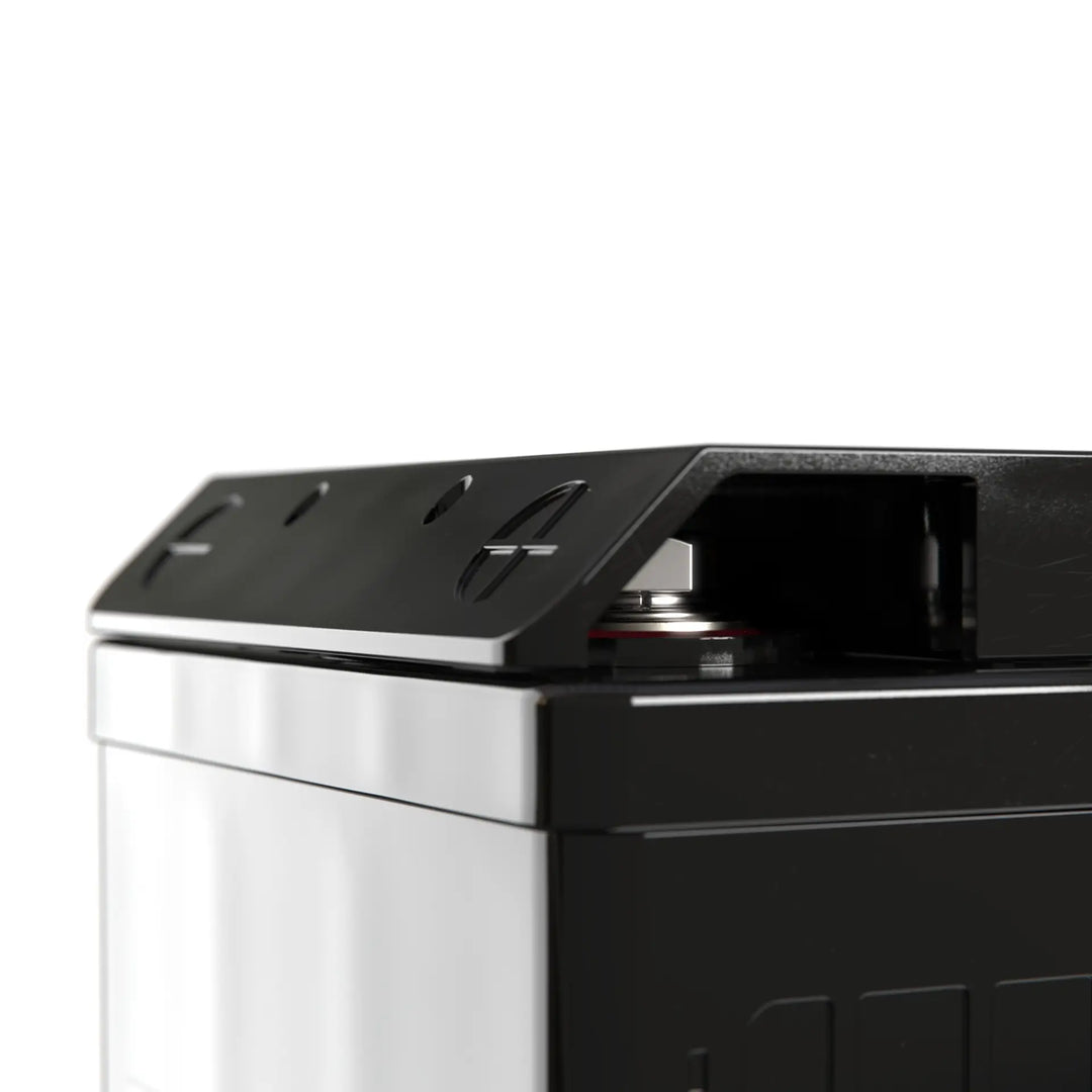 B‑TEC 12 V 100 Ah Slimline Lithium Battery