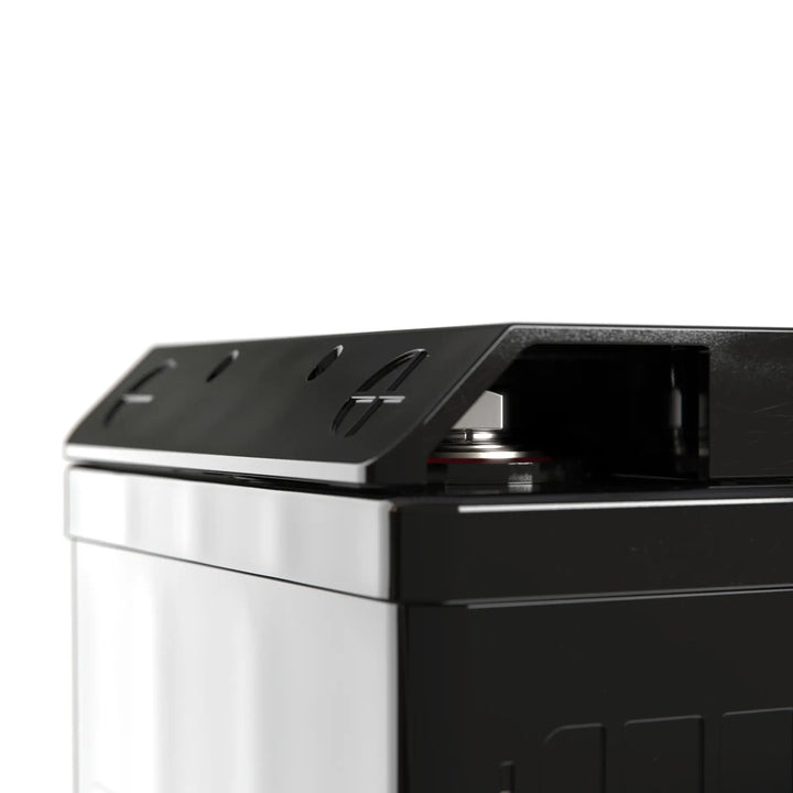 B‑TEC 12 V 100 Ah Slimline Lithium Battery
