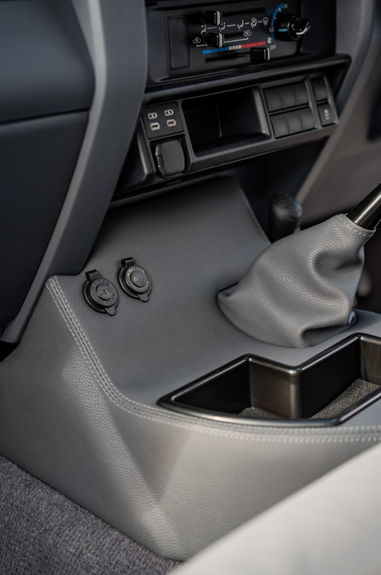 Original Floor Console - Charging Sockets